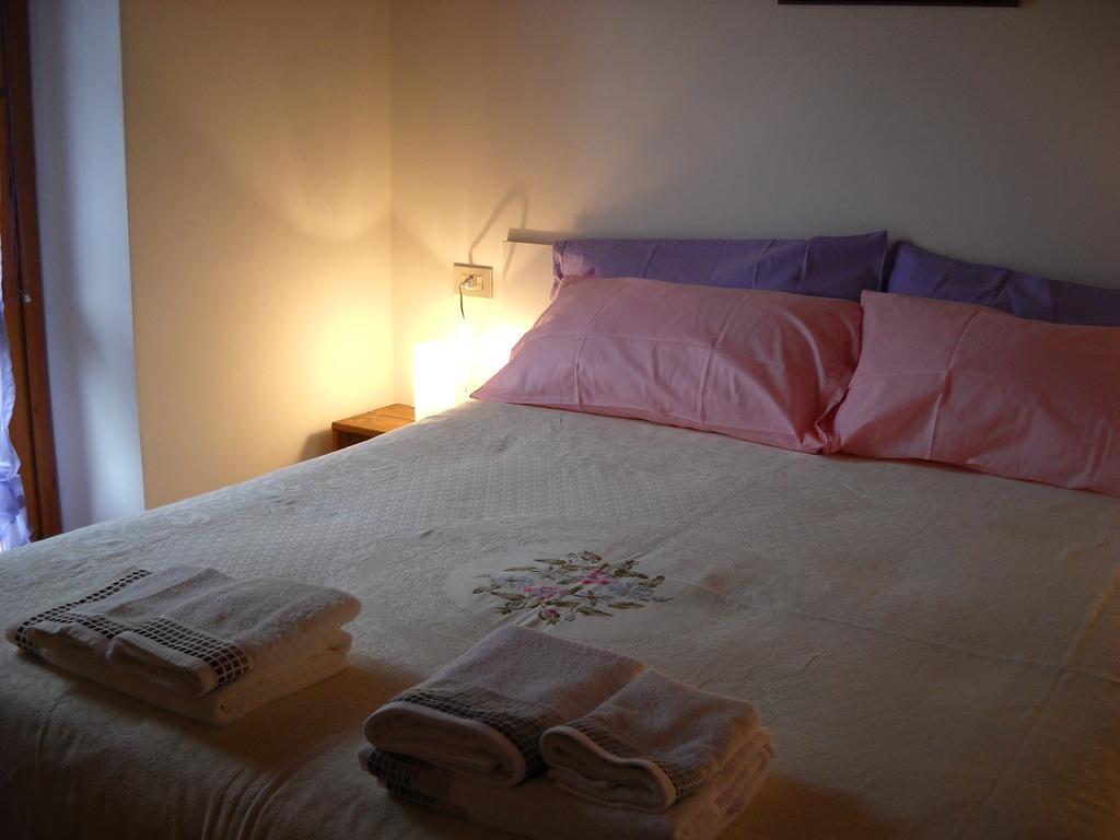 Agriturismo Cascina Lert Marone Esterno foto